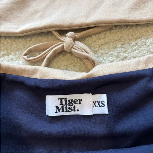Tiger Mist Two Toned Set - Picture 3 of 5